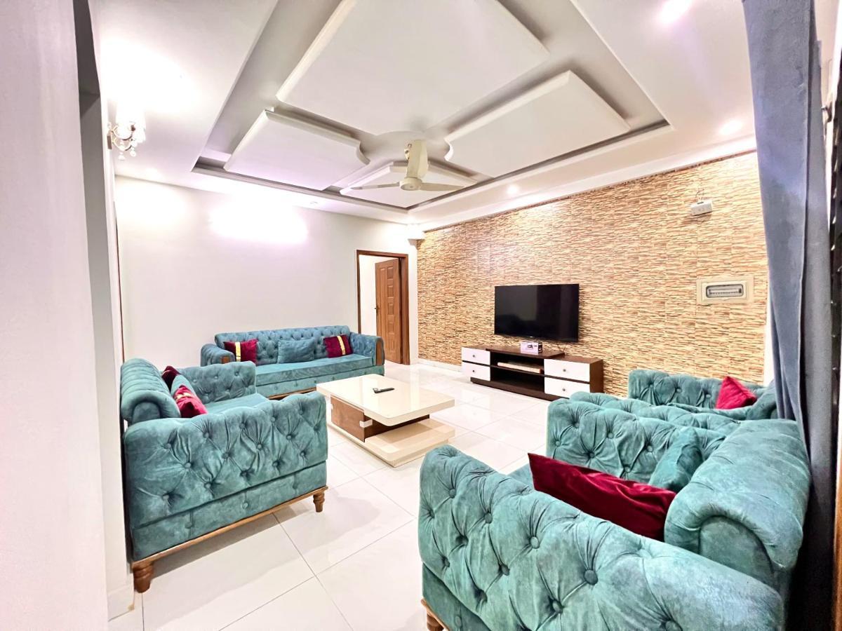 Luxury Executive 2Bedroom Apartment Convenient And Nice Location イスラマバード エクステリア 写真