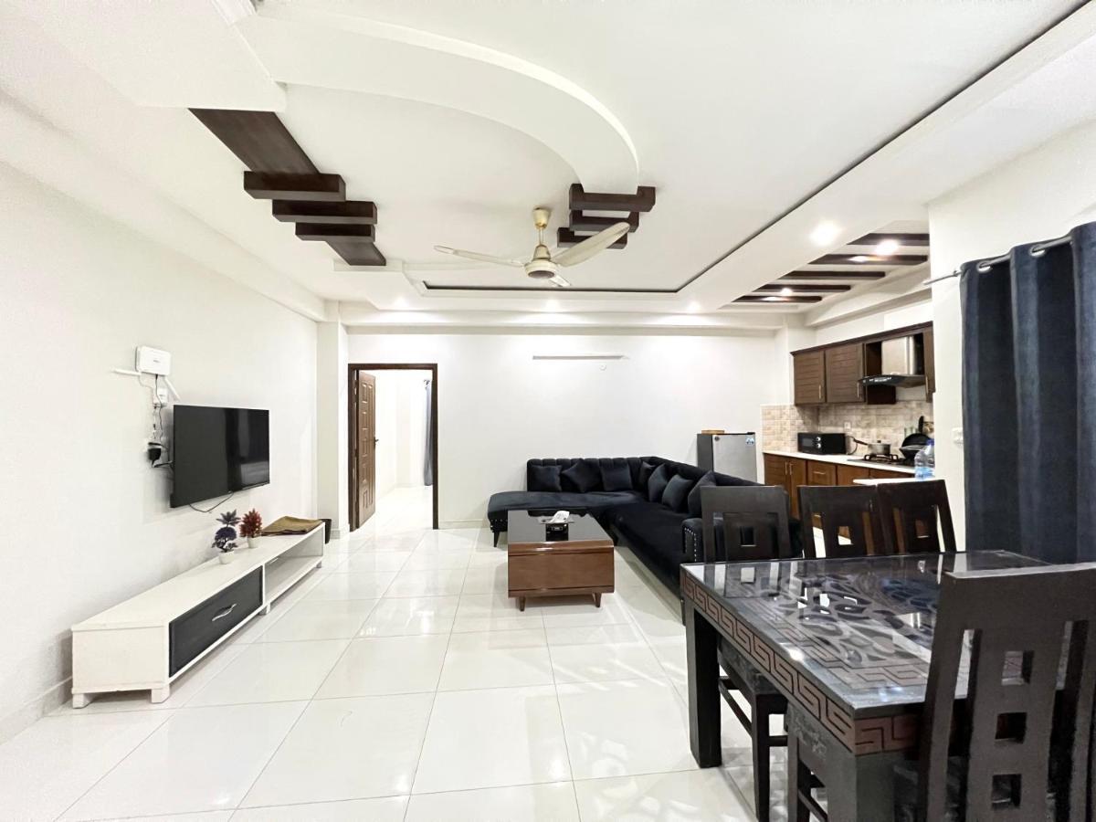 Luxury Executive 2Bedroom Apartment Convenient And Nice Location イスラマバード エクステリア 写真